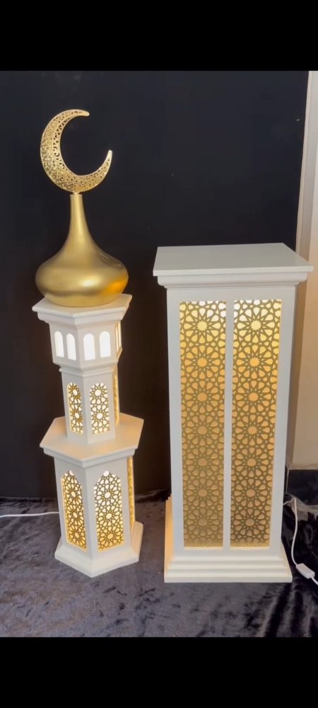 طقم ستاند جامع كبير مع قبة مأذنه